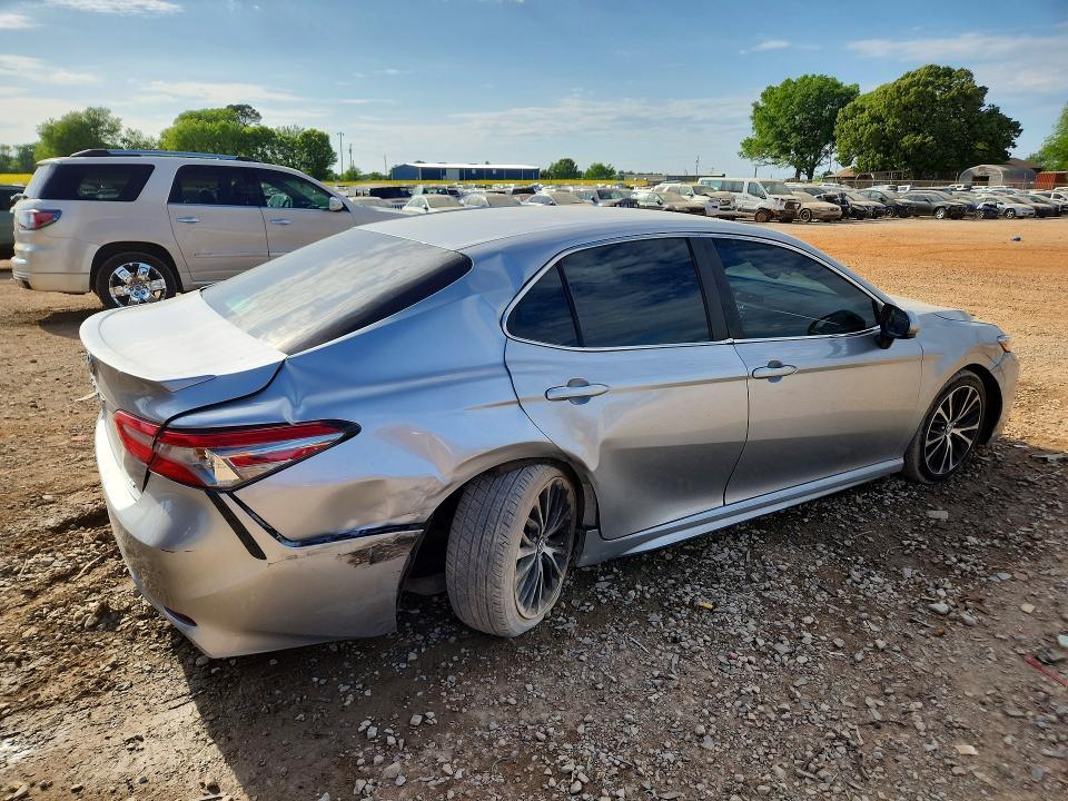 2018 Toyota Camry se