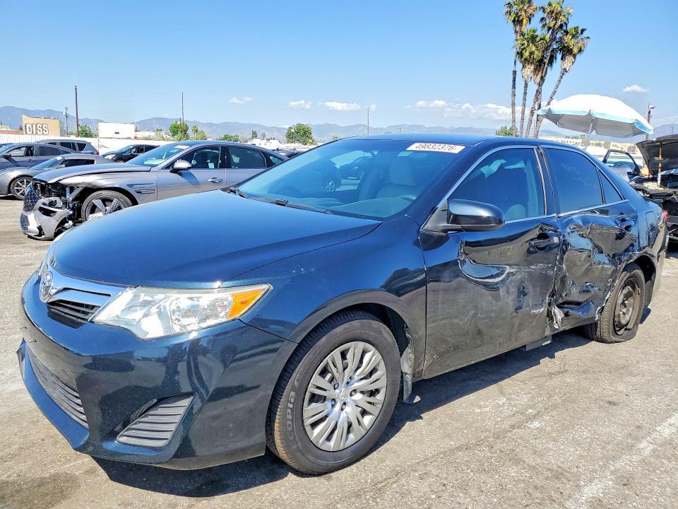 2014 Toyota Camry le