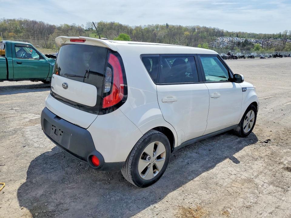 2015 KIA Soul Base