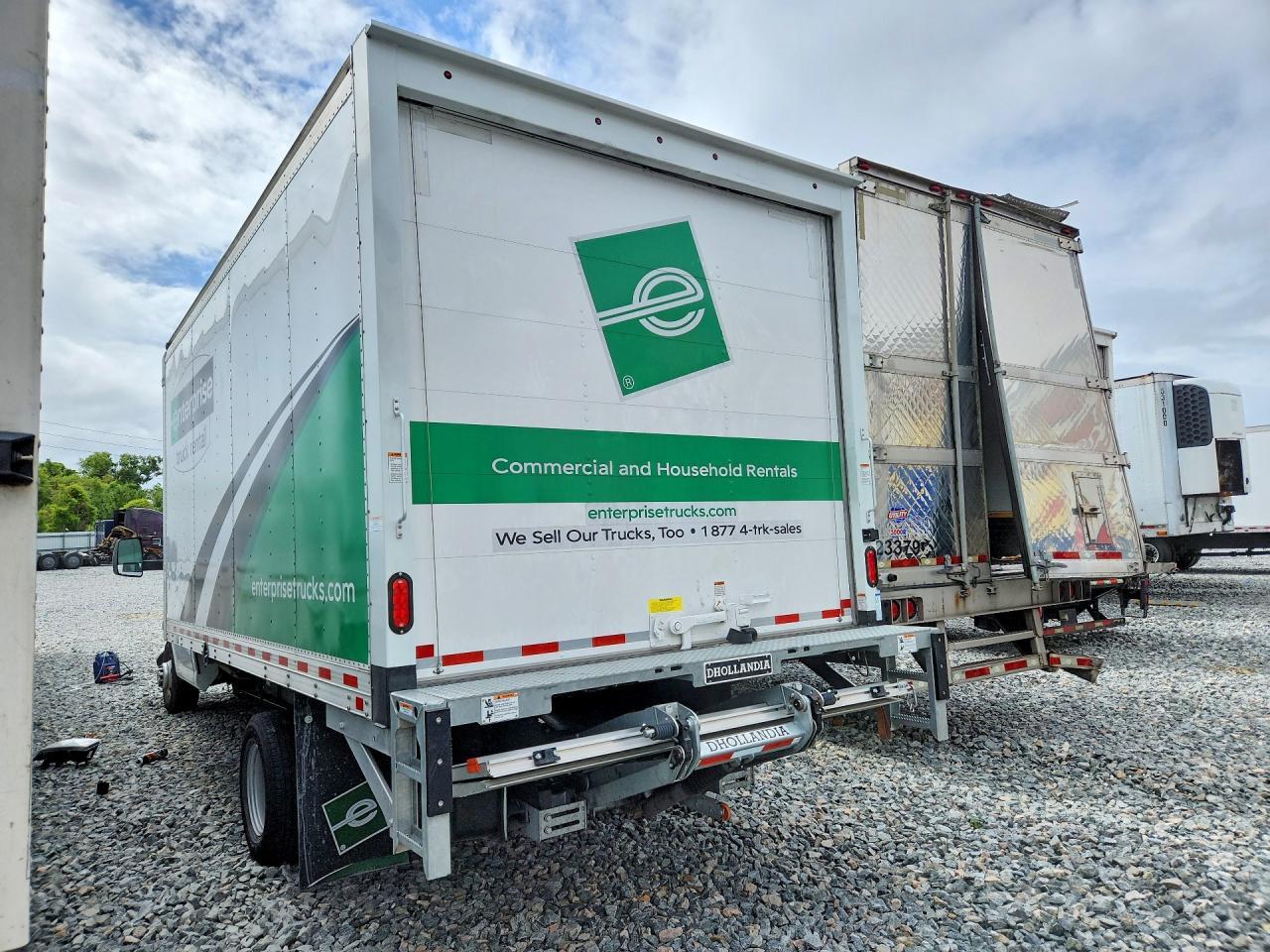 2025 Chevrolet Express BOX Truck