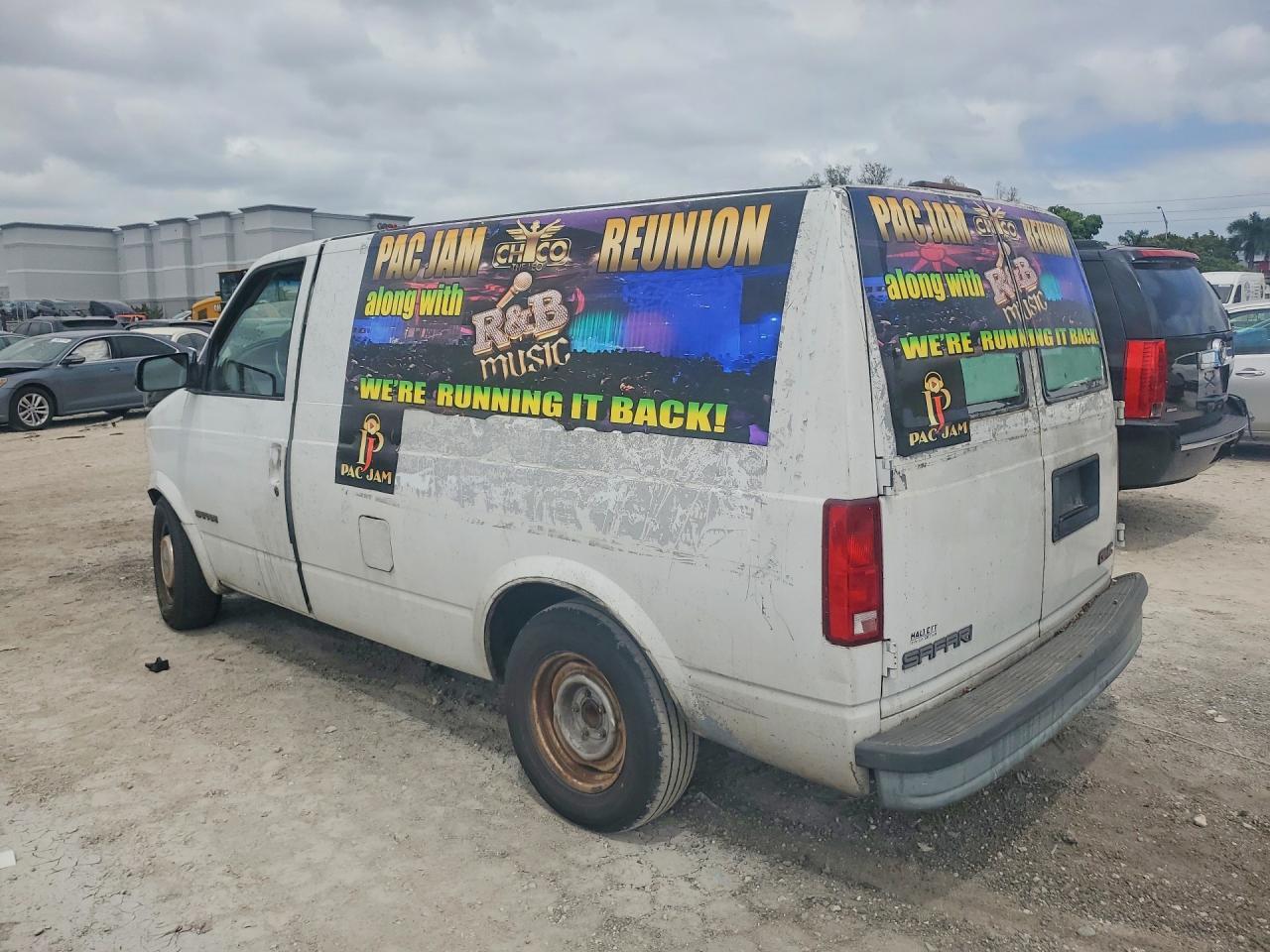 1999 GMC Safari Utility / Service Van