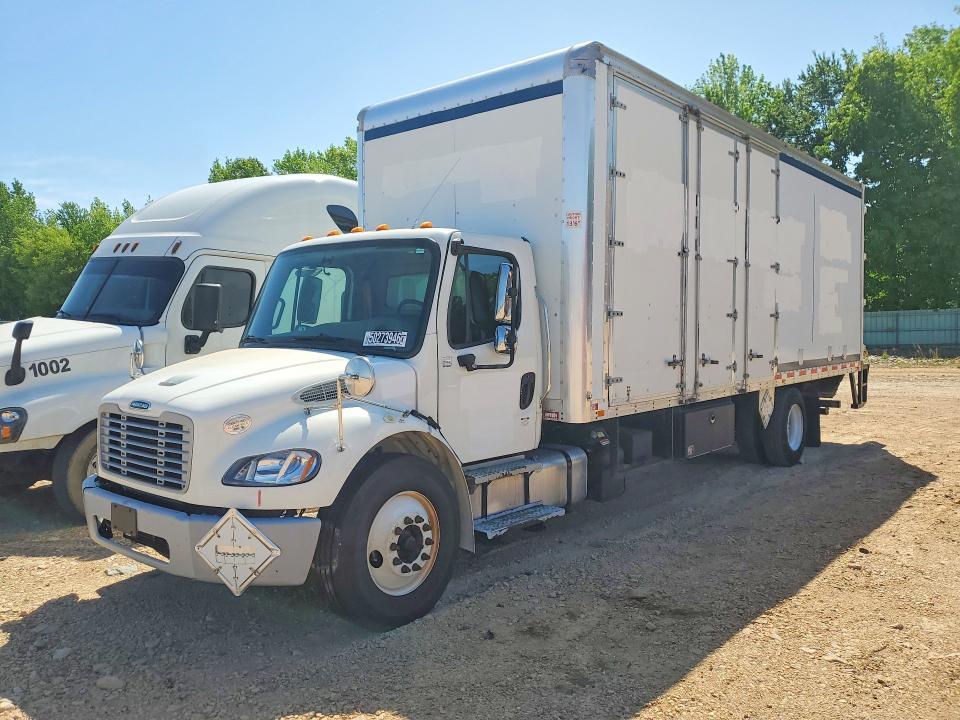 2017 Freightliner Business Class M2 BOX Truck