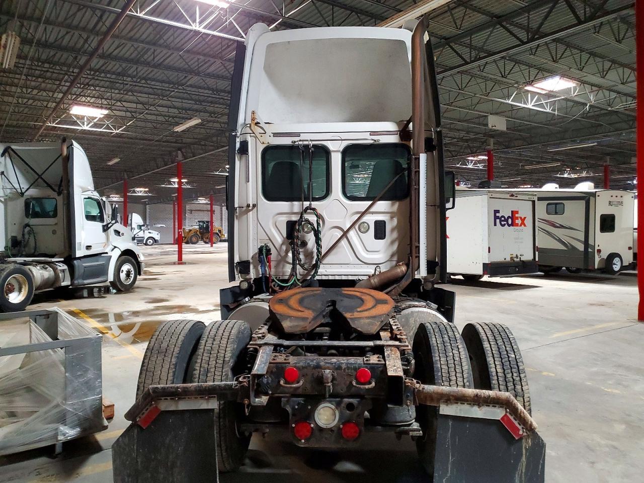 2016 Freightliner Cascadia 125 Semi Truck
