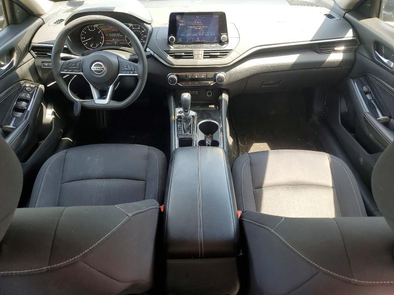 2021 Nissan Altima sv