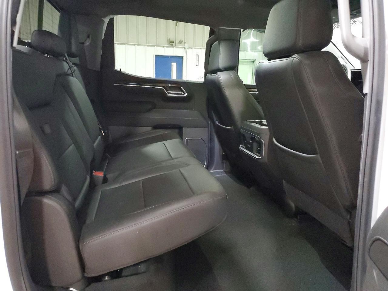 2024 GMC Sierra K1500 Elevation
