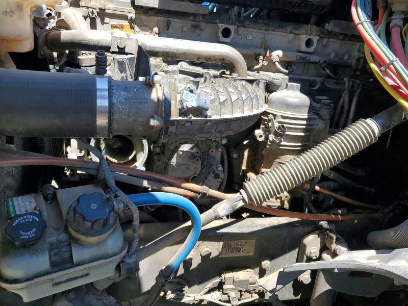 2018 Freightliner Cascadia 126 Semi Truck