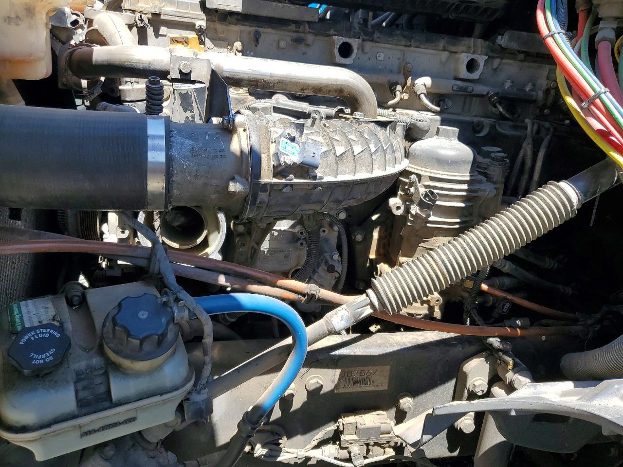 2018 Freightliner Cascadia 126 Semi Truck