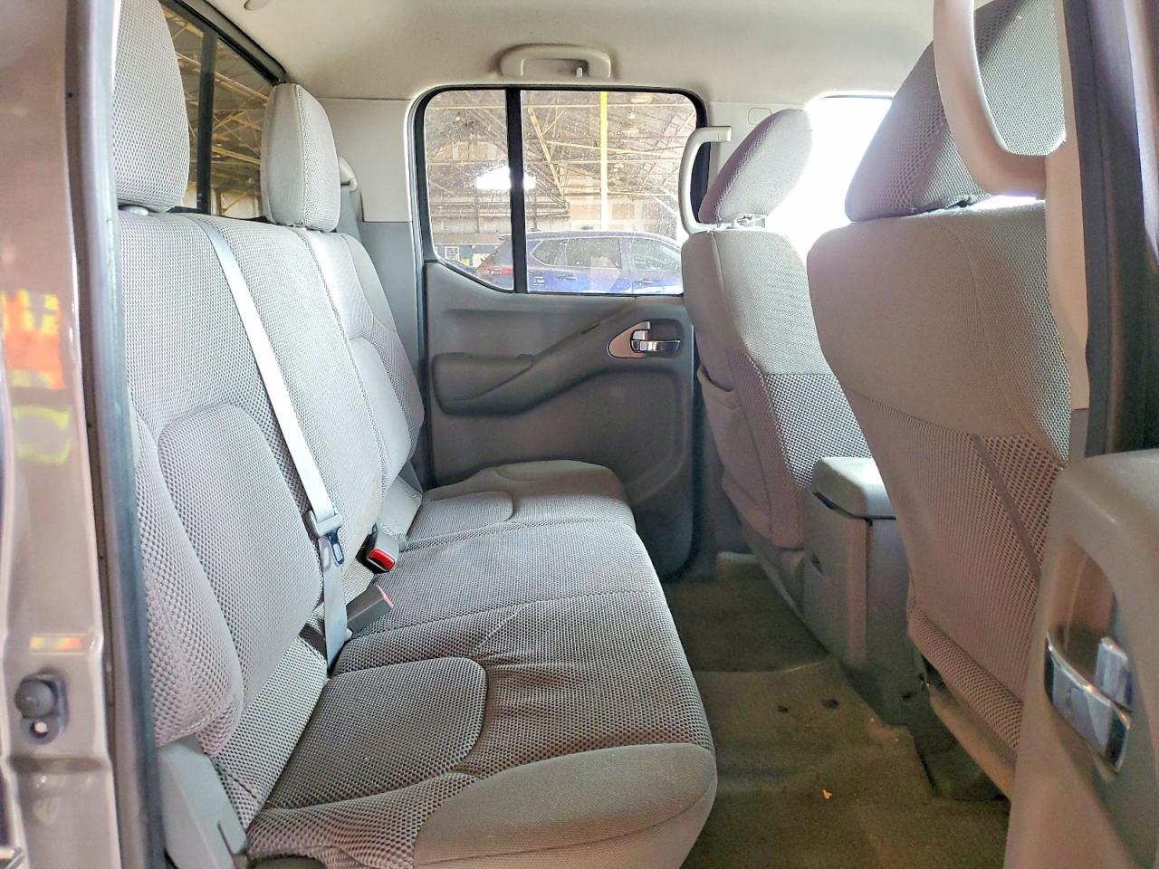2017 Nissan Frontier SV