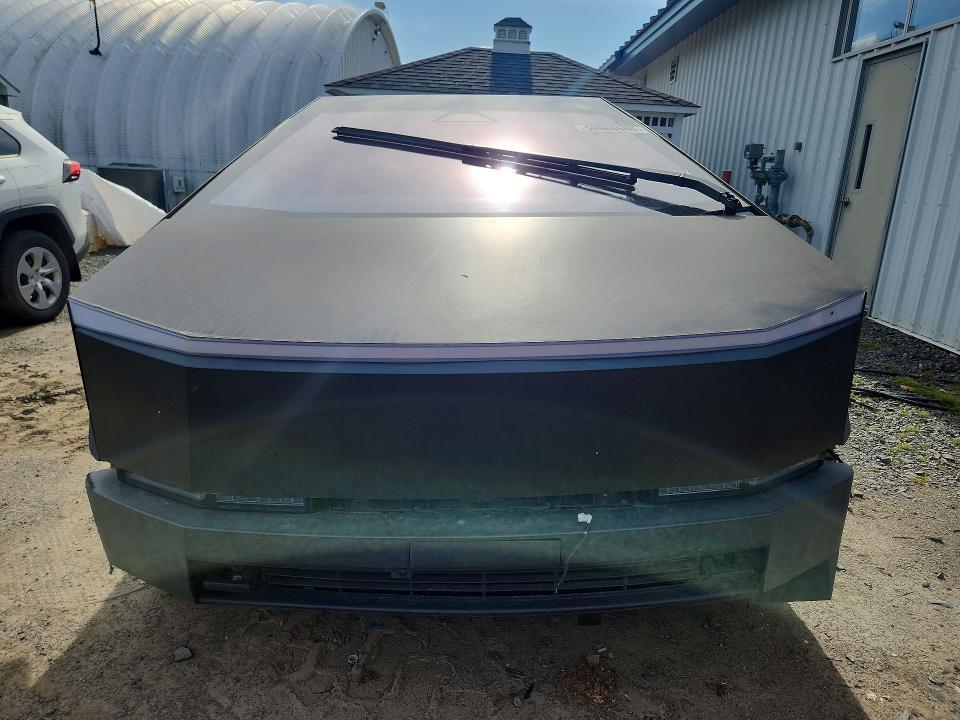 2024 Tesla Cybertruck