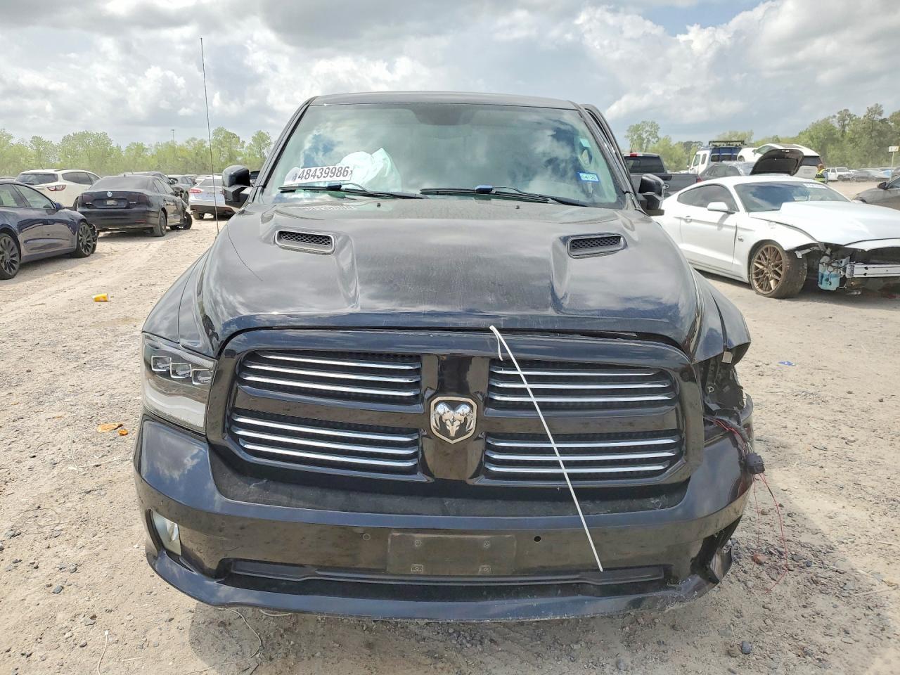 2014 Dodge RAM 1500 Sport