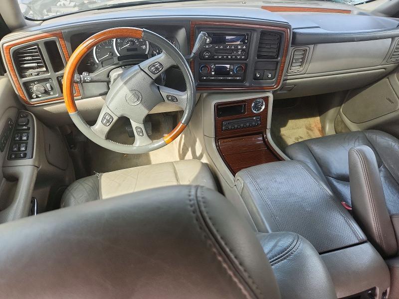 2003 Cadillac Escalade Luxury