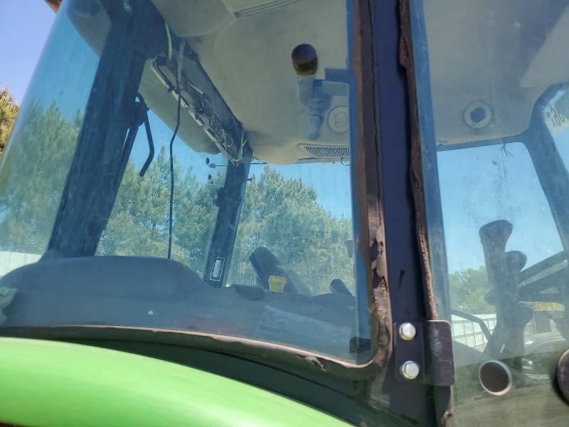 2022 John Deere 5100E Mfwd Tractor