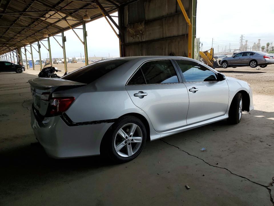 2013 Toyota Camry le Automatic