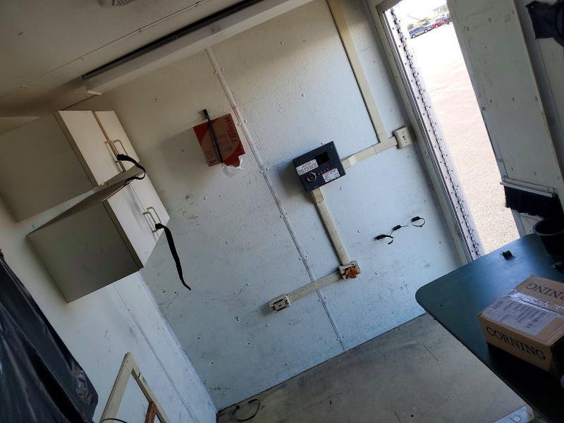 2000 Pelsue Fiber Optic Splicing Trailer