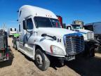 2015 Freigliner 2015 Freightliner Cascadia Semi Truck