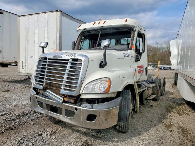 2013 Freigliner Cascadia 125