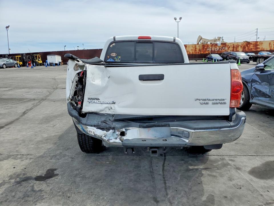 2006 Toyota Tacoma Double Cab Prerunner Long BED