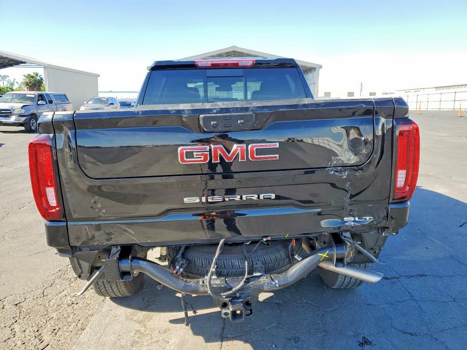 2025 GMC Sierra K1500 SLT