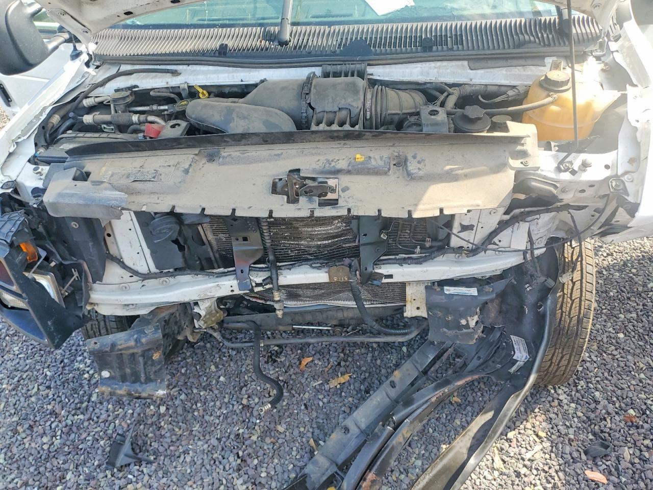 2016 Ford Econoline E350 Super Duty Cutaway Van