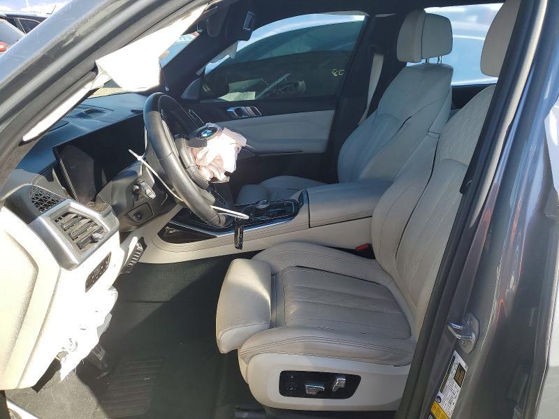 2023 BMW X7 M60i