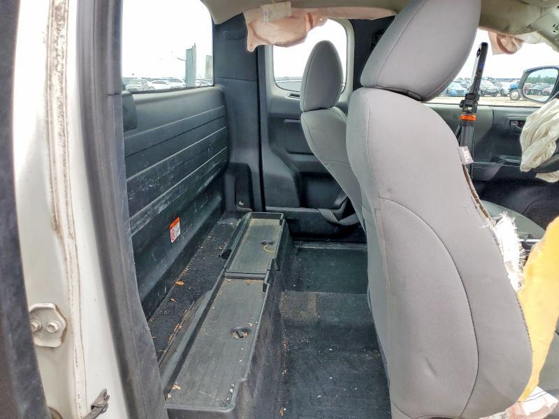 2017 Toyota Tacoma SR