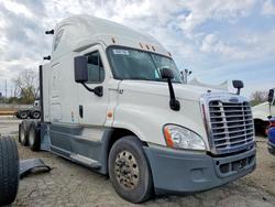 Vehiculos salvage en venta de Copart Dyer, IN: 2016 Freightliner Cascadia 125 Semi Truck