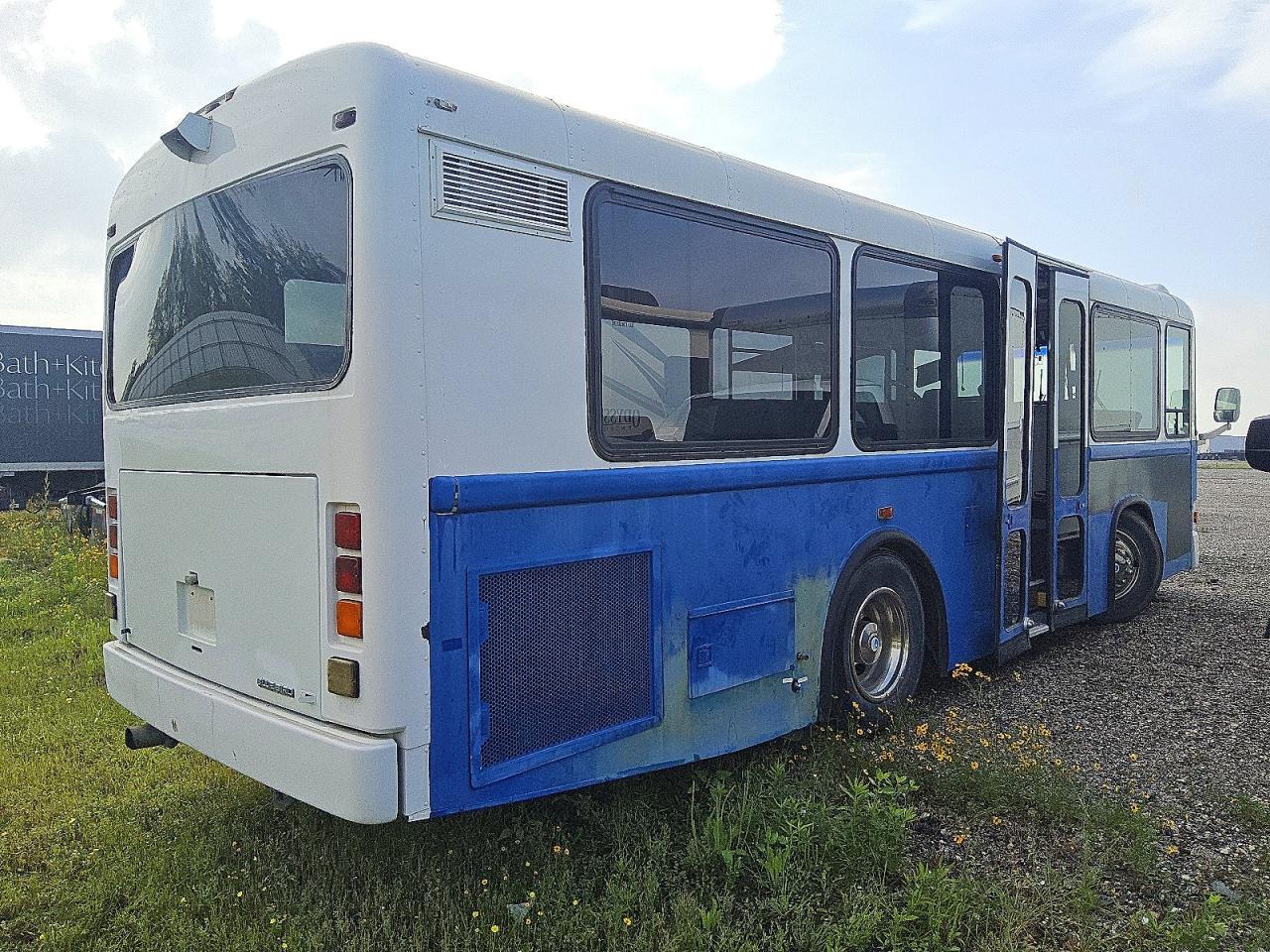 1999 Blubird School Bus / Transit Bus