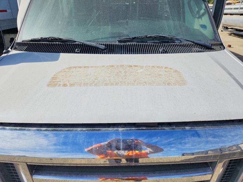 2016 Ford Econoline E450 Super Duty Cutaway Van