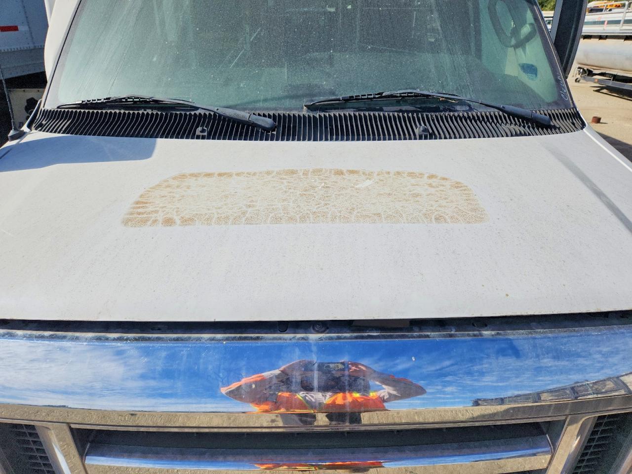2016 Ford Econoline E450 Super Duty Cutaway Van