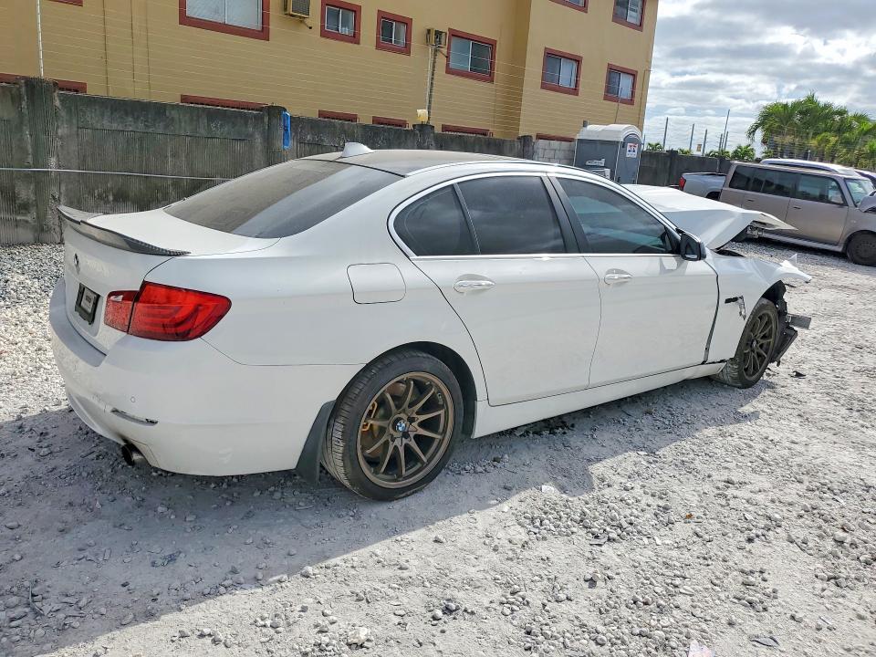 2012 BMW 535 i
