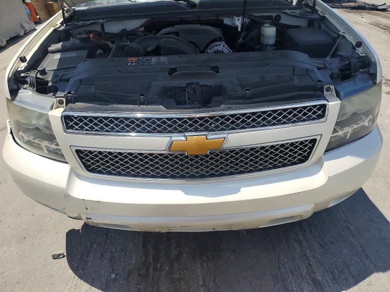 2014 Chev Suburban K1500 LTZ