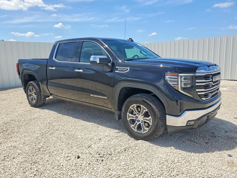2026 GMC Sierra C1500 SLT