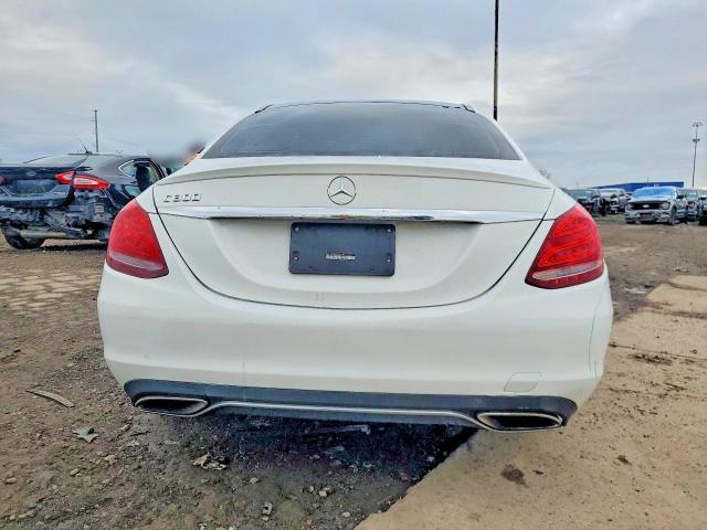 2015 Mercedes-Benz C300