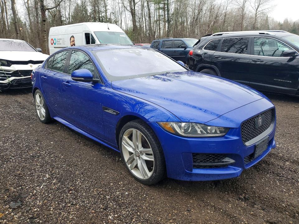 2017 Jaguar Xe R-sport