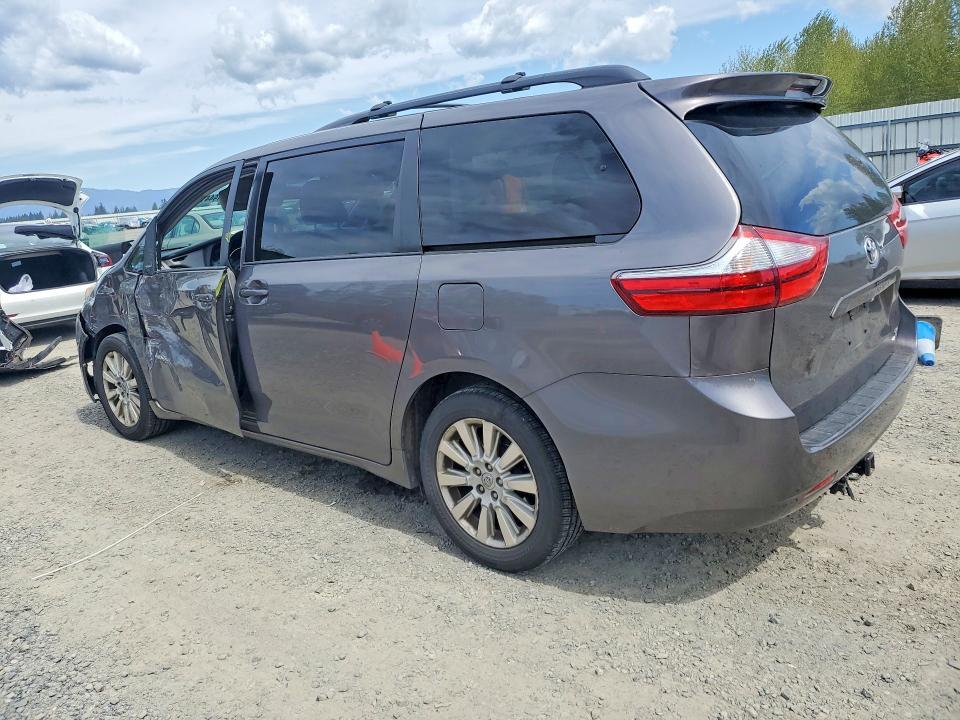 2015 Toyota Sienna le
