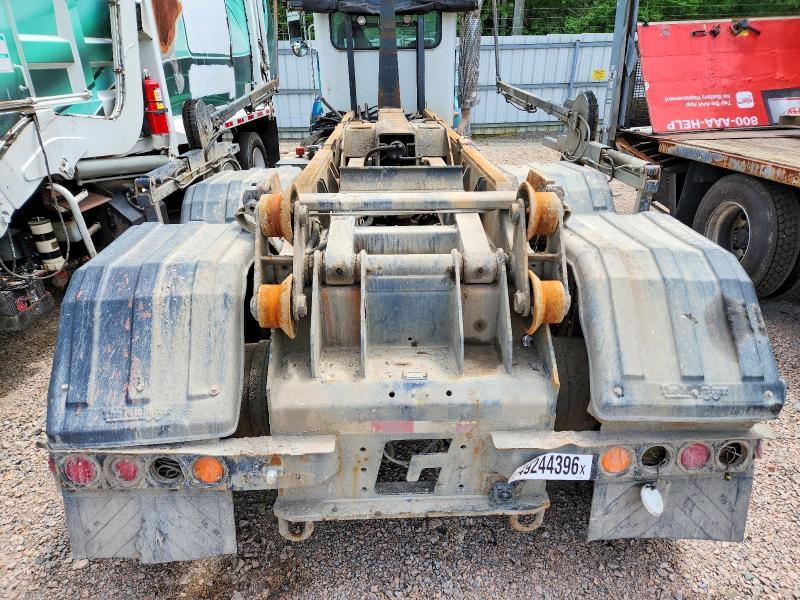 2022 Peterbilt 348 ROLL-OFF Container Truck