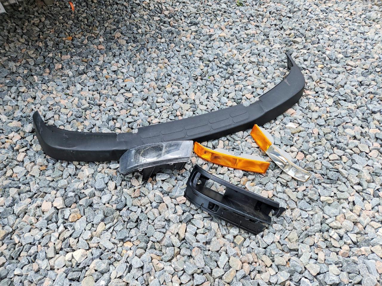 2025 Chevrolet Express BOX Truck