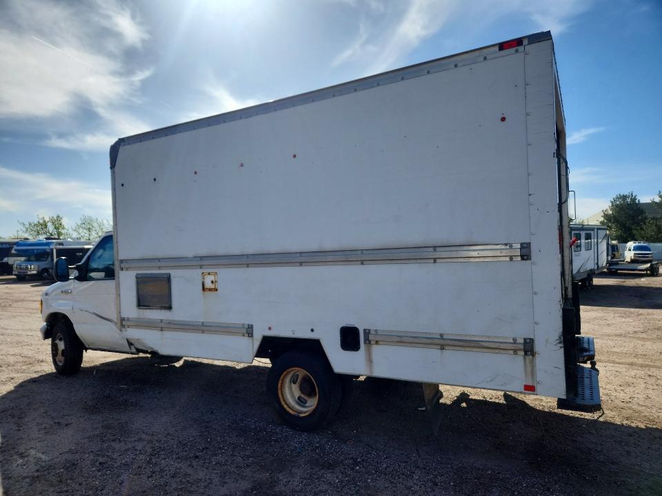 2006 Ford E350 BOX Truck