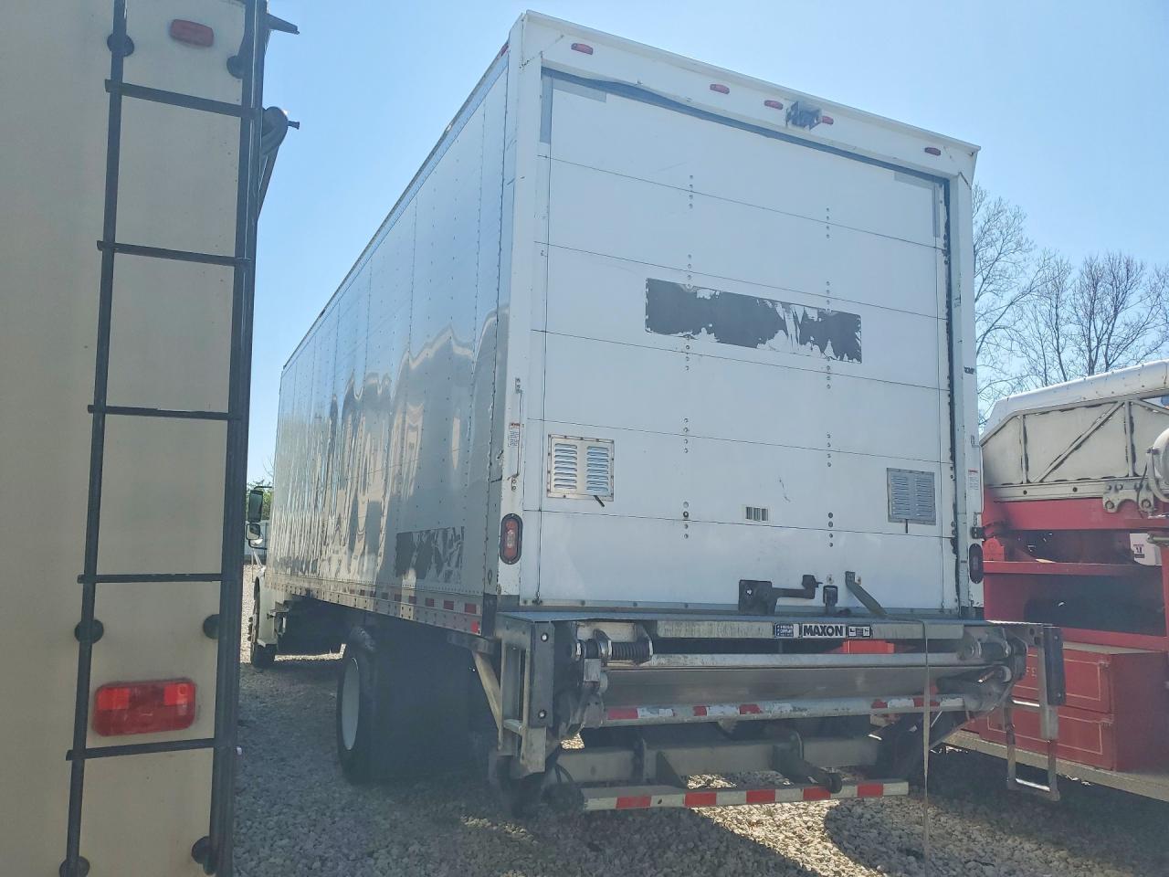 2019 Freightliner Business Class M2 BOX Truck
