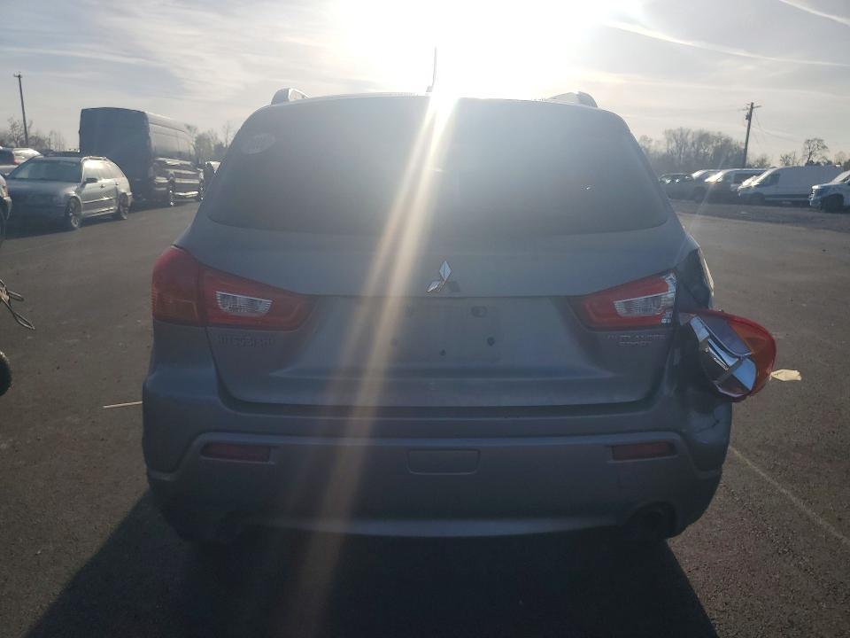 2011 Mitsubishi Outlander Sport se