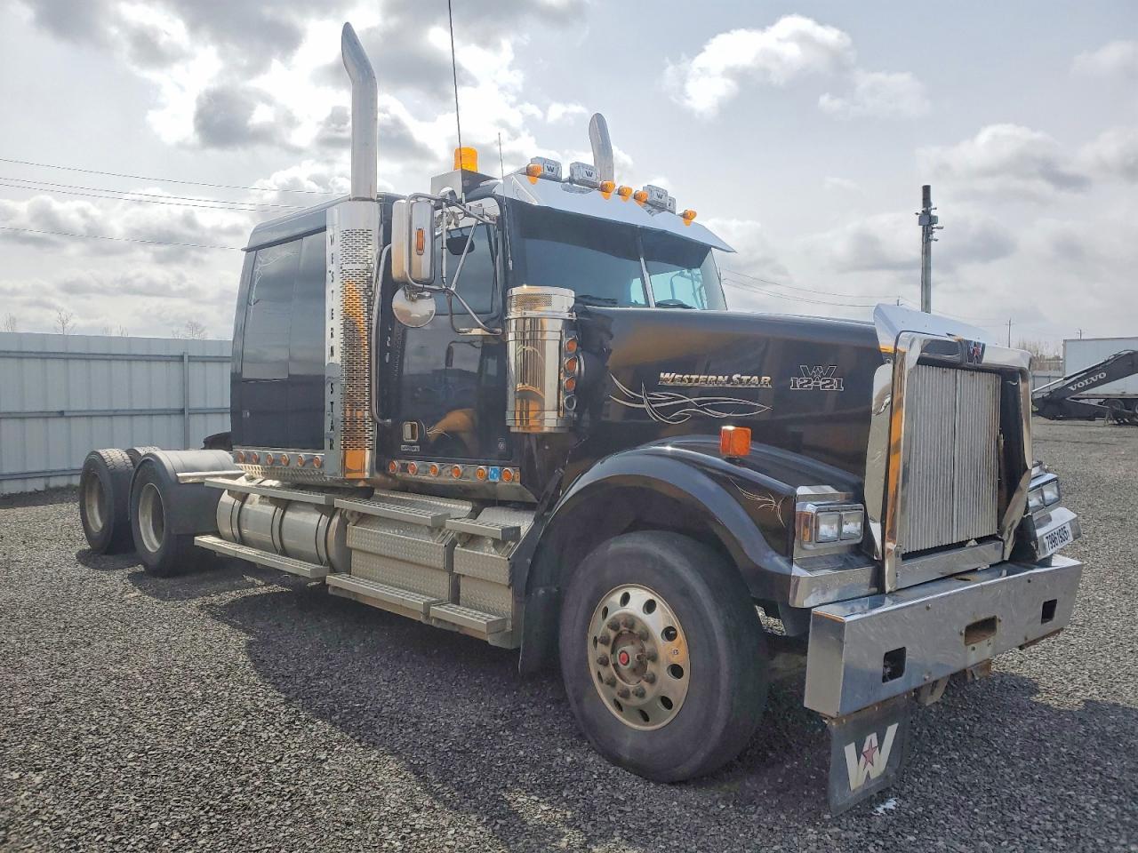 2021 Western Star 4900SF
