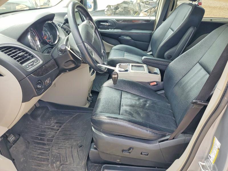 2015 Chrysler Town & Country Touring l