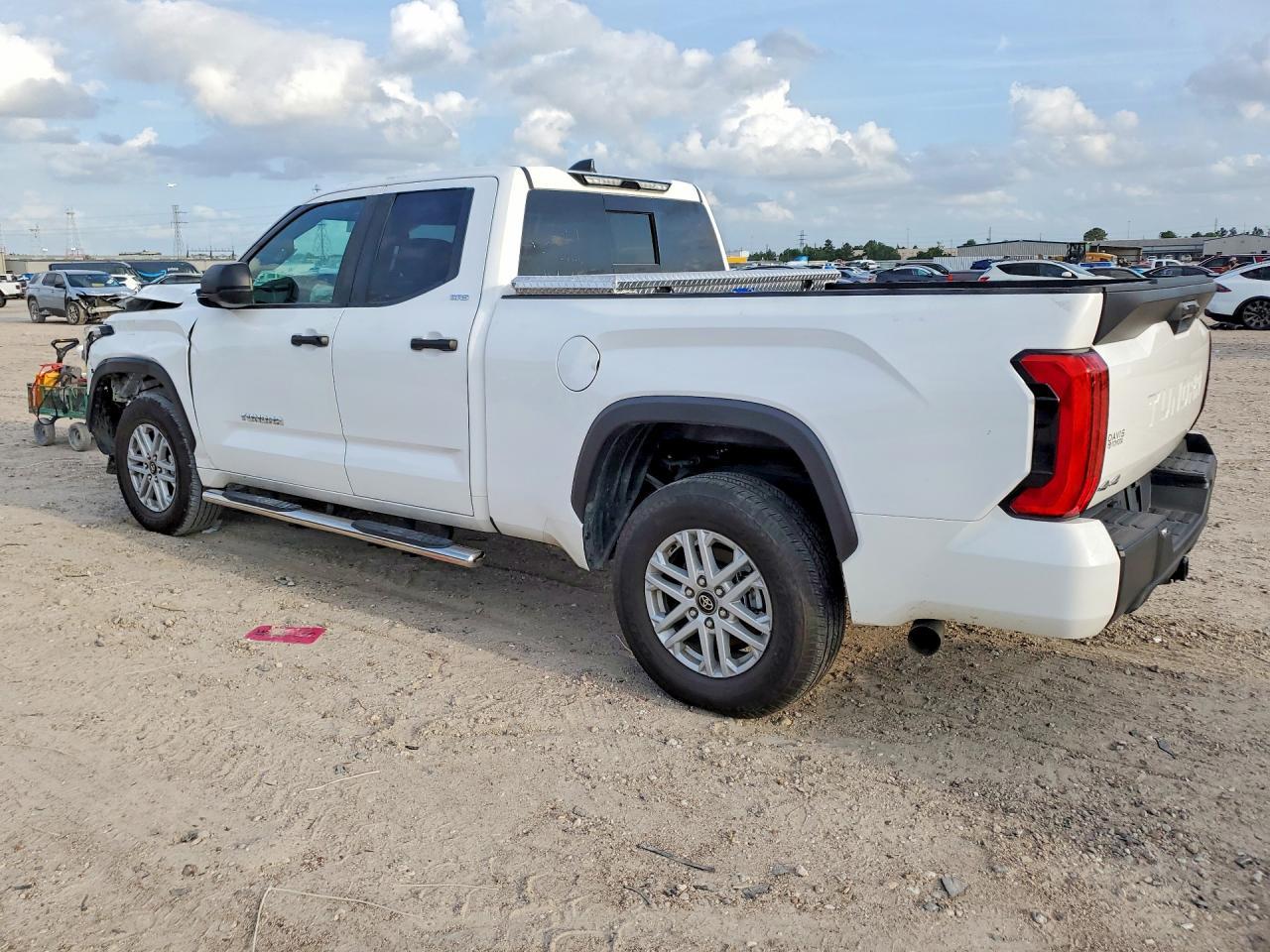 2025 Toyota Tundra SR5