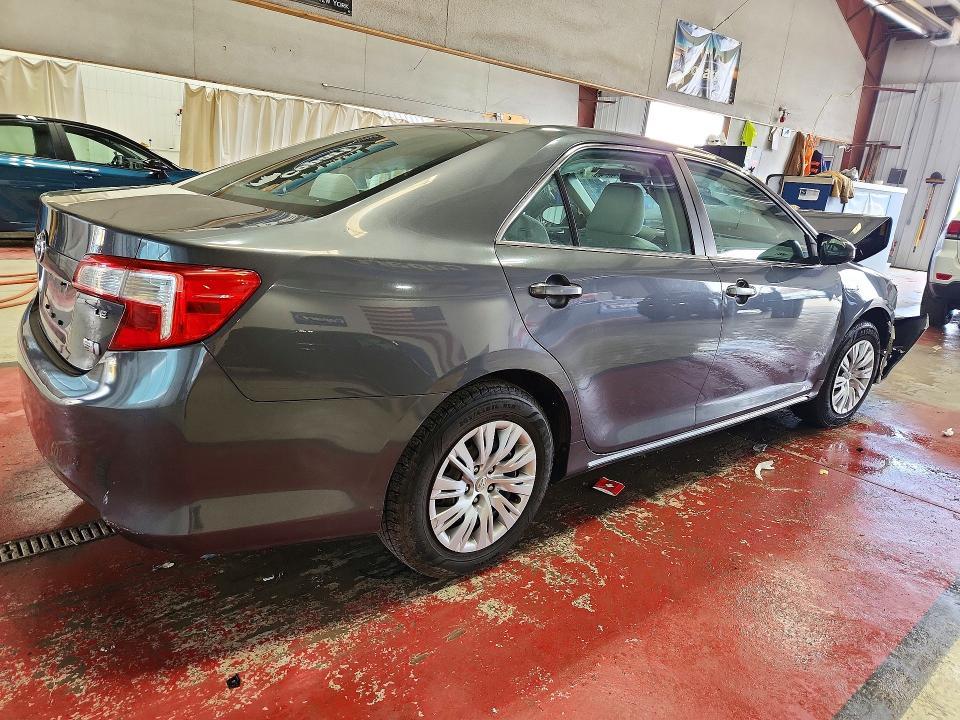 2012 Toyota Camry Hybrid le