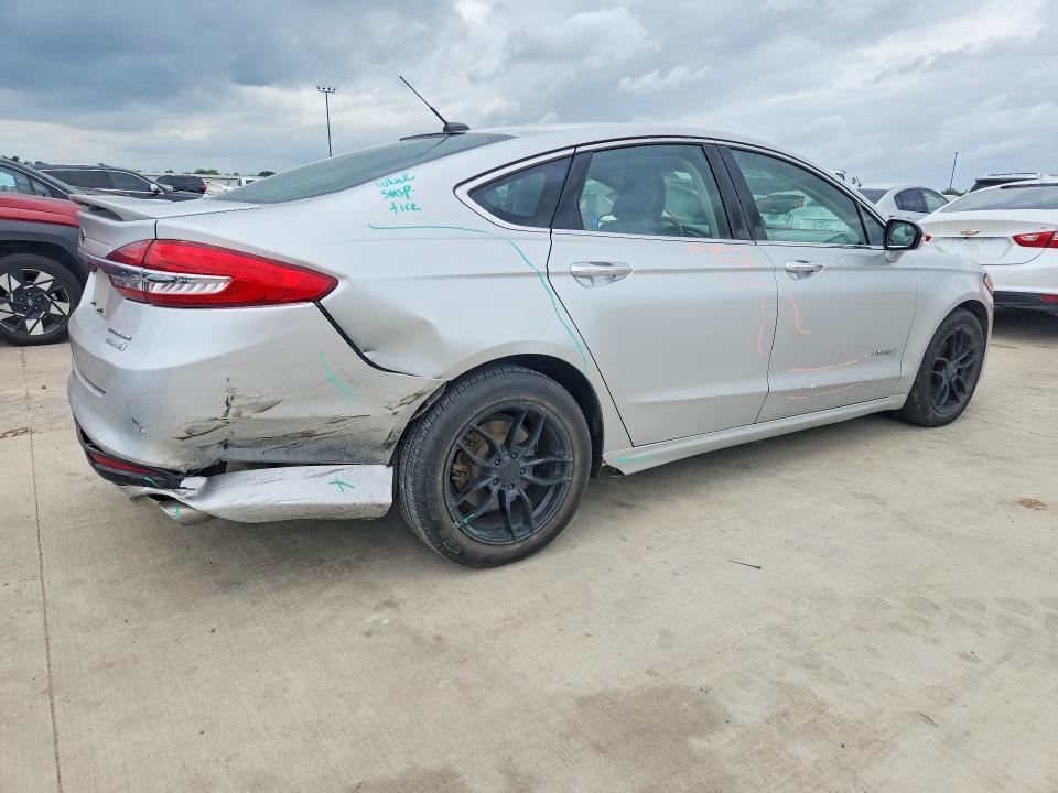 2017 Ford Fusion Titanium hev