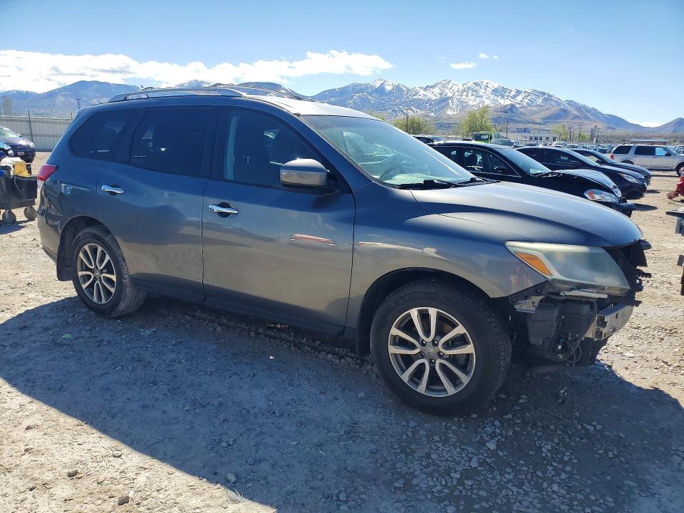 2015 Nissan Pathfinder sv