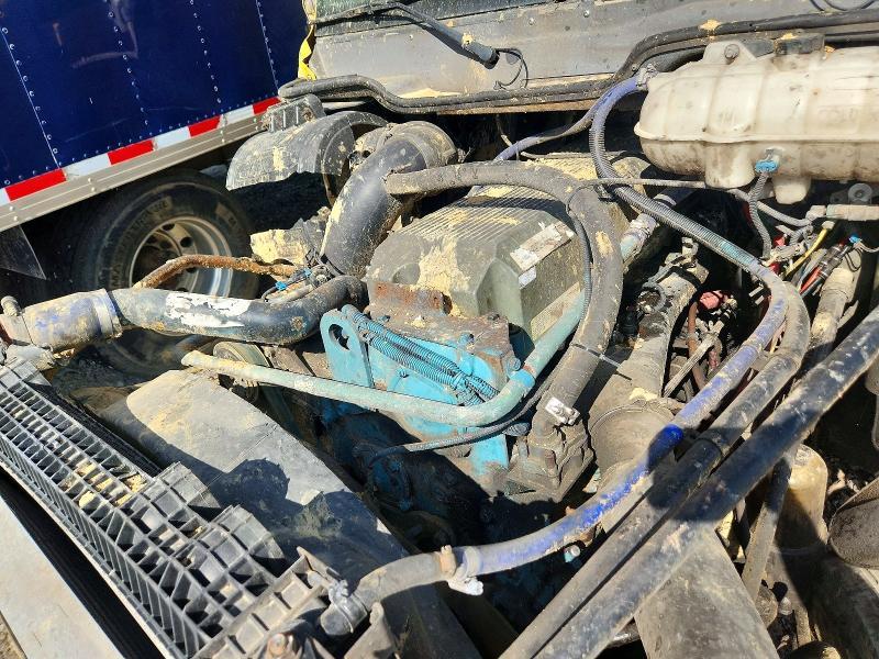 2006 Freightliner Columbia 120 Semi Truck