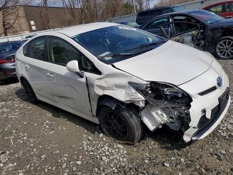 2015 Toyota Prius Three