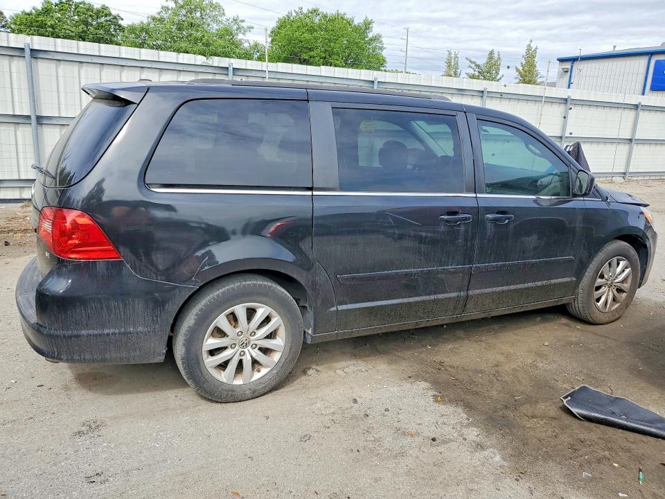 2013 Volkswagen Routan se