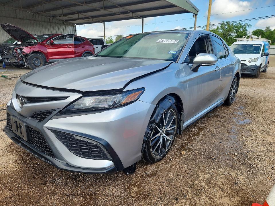 2024 Toyota Camry se